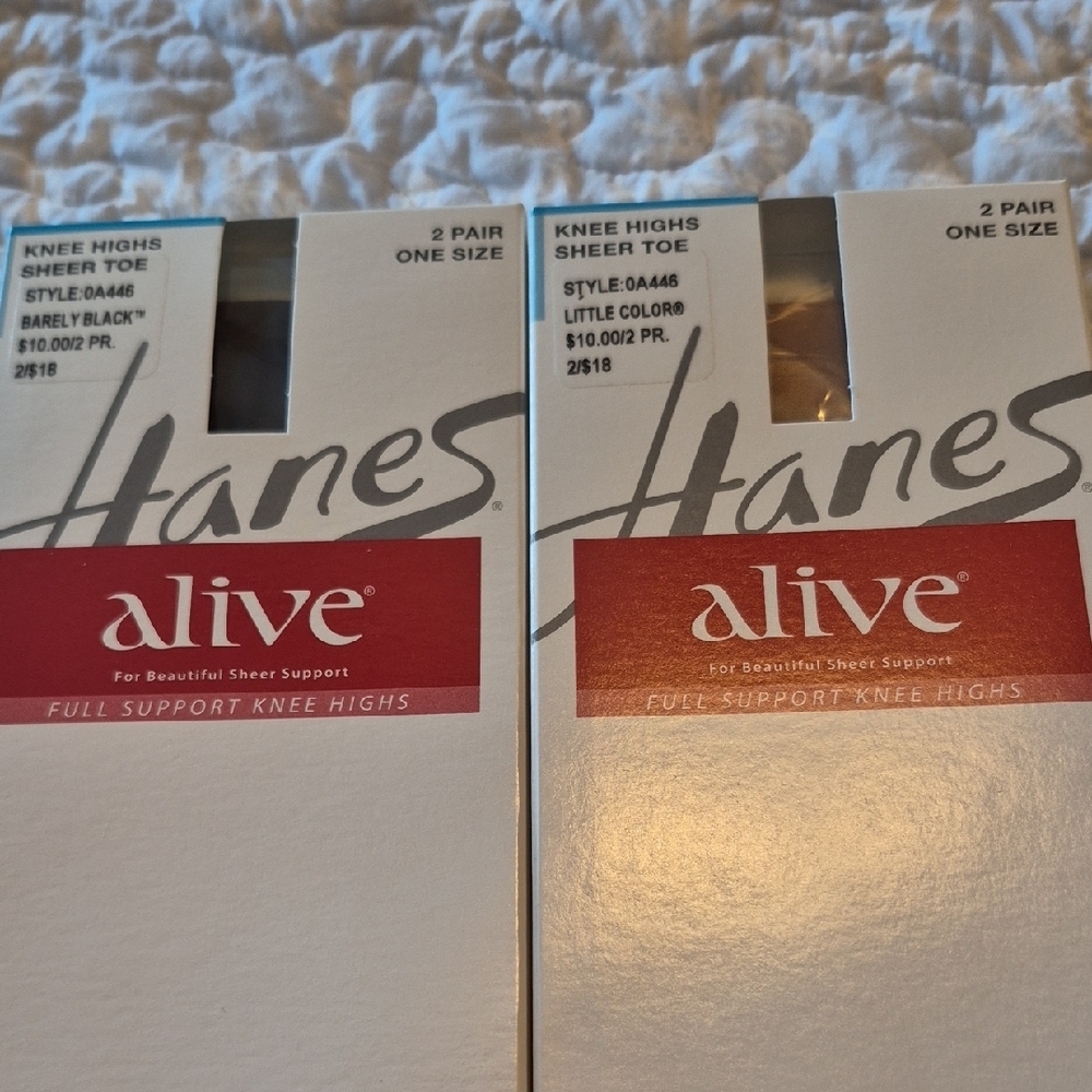 Hanes Alive Knee Highs in Light Beige - Picture 3 of 3